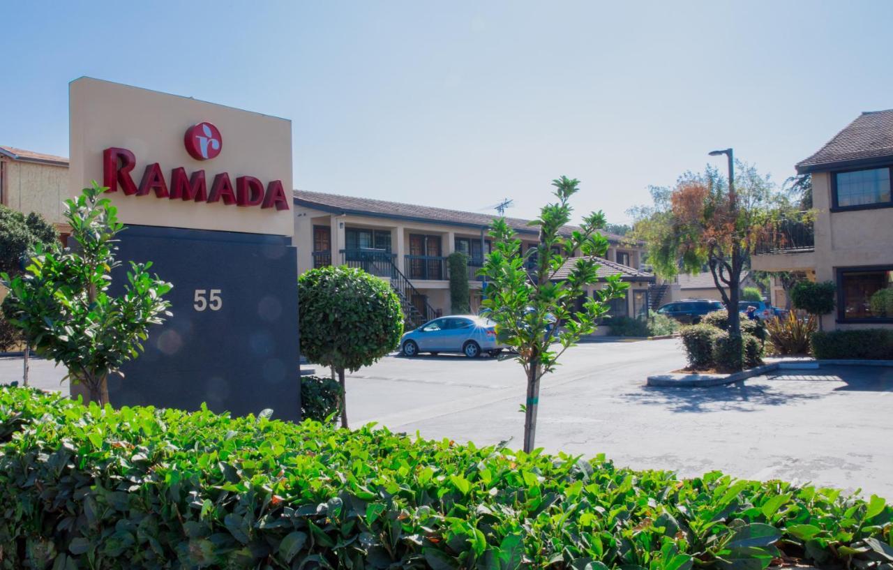 Ramada By Wyndham Mountain View Hotel Exterior foto